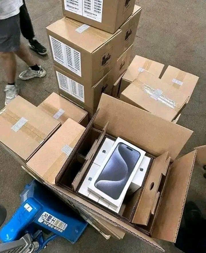 Buy Apple iPhone 15 Pro max (Pallet) - Image 6