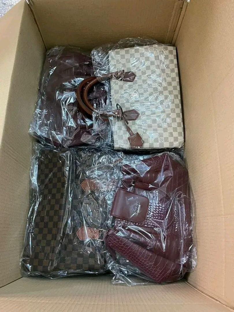 Women Fashion Hand Bags (Pallet) - Image 11