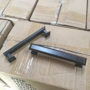 Buy 6000 BRAND NEW METAL CABINET PULLS LIQUIDATION PALLET WHOLESALE