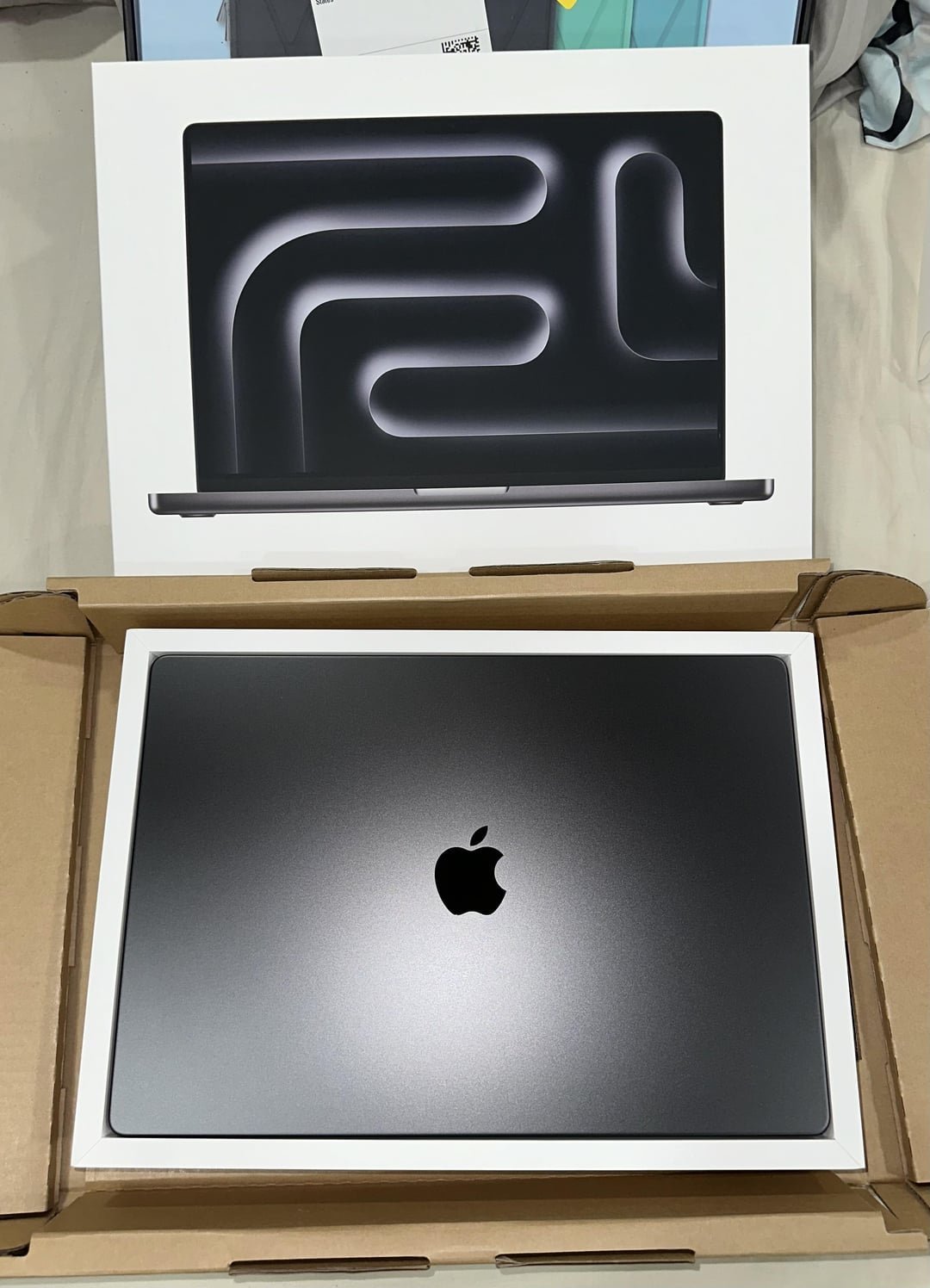 MacBook Pro Wholesale Pallet - Image 4