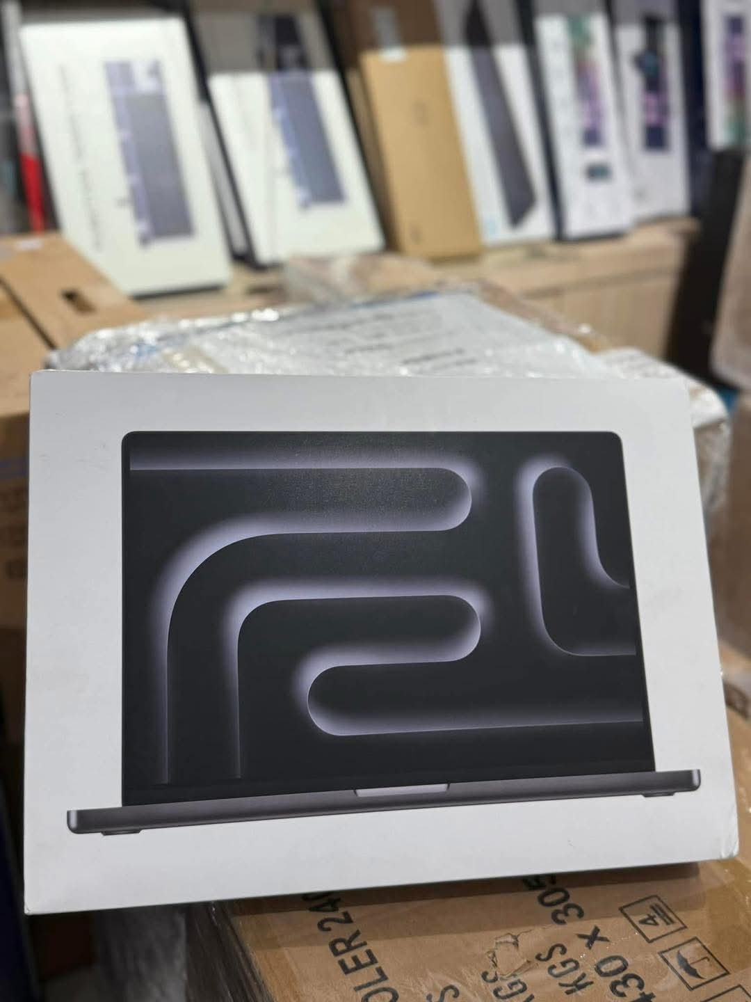 MacBook Pro Wholesale Pallet - Image 3