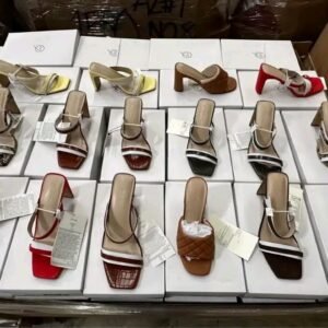 Wowen’s Heeled Sandals Pallet