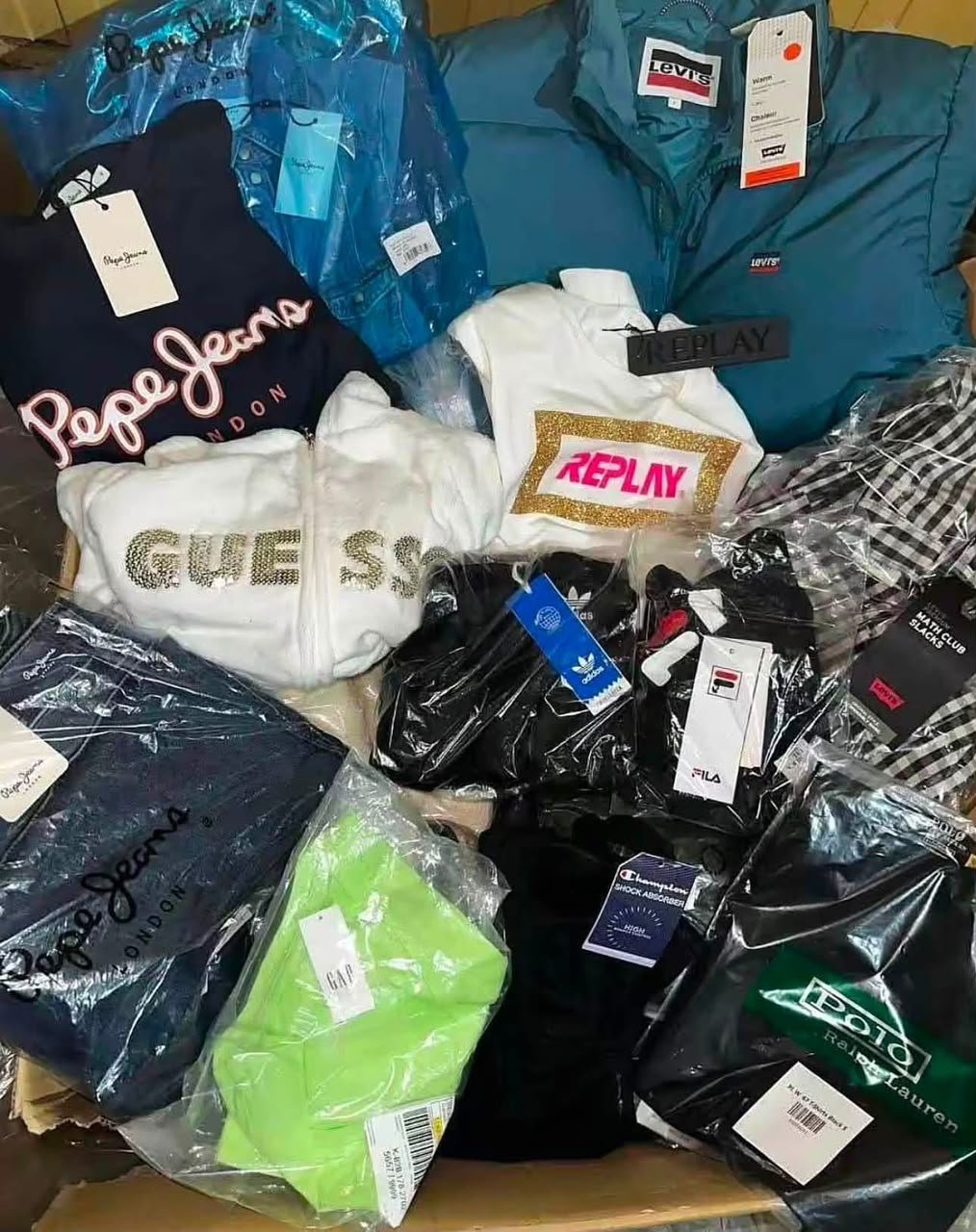 Mixed Branded T-Shirts Wholesale Pallet - Image 4