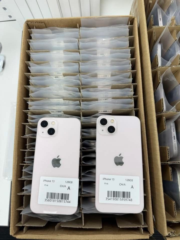 iPhone 13 128GB CH/A Wholesale Pallet