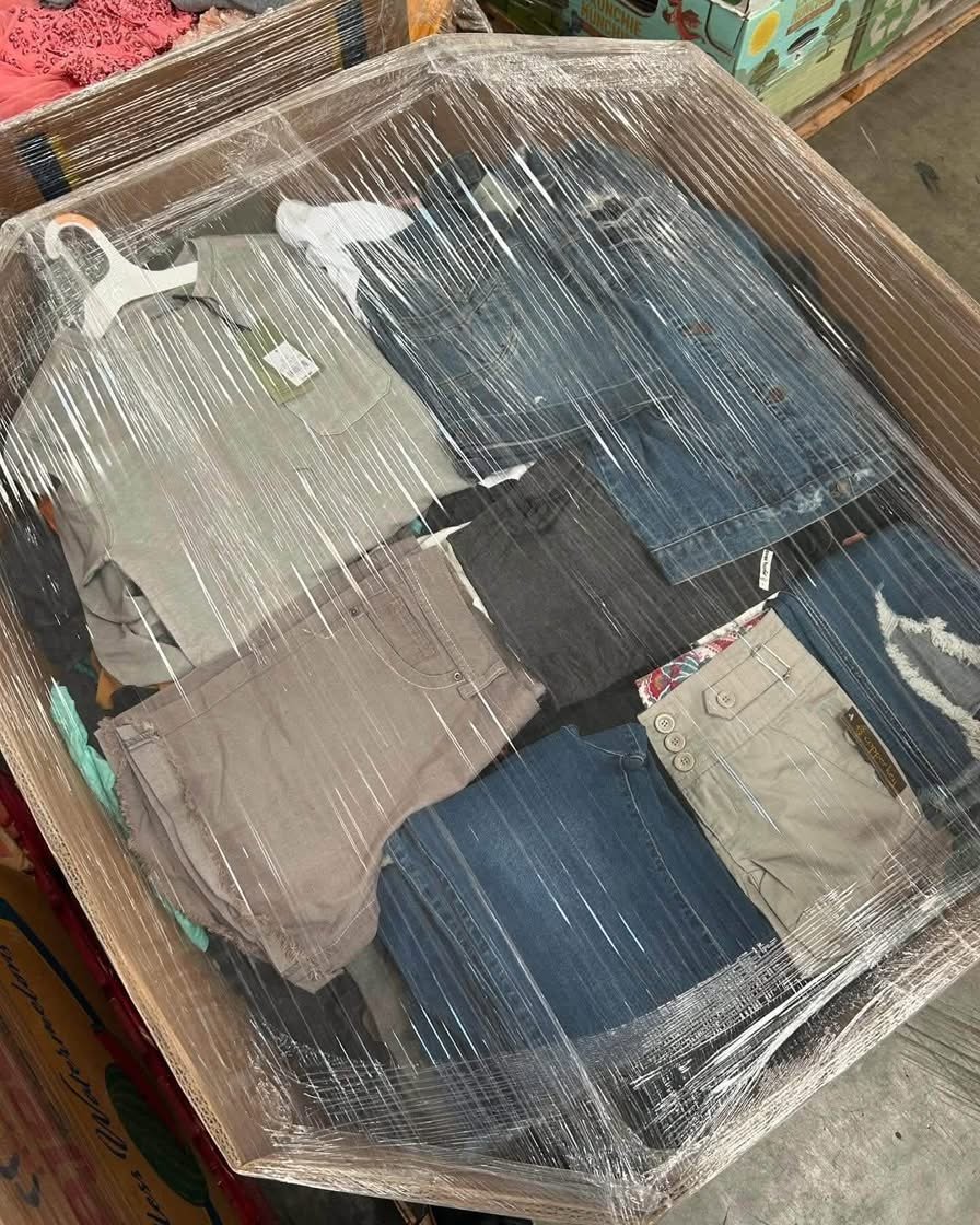 NEW ROPA MIXTA Mixed Clothing Wholesale Pallet - Image 4