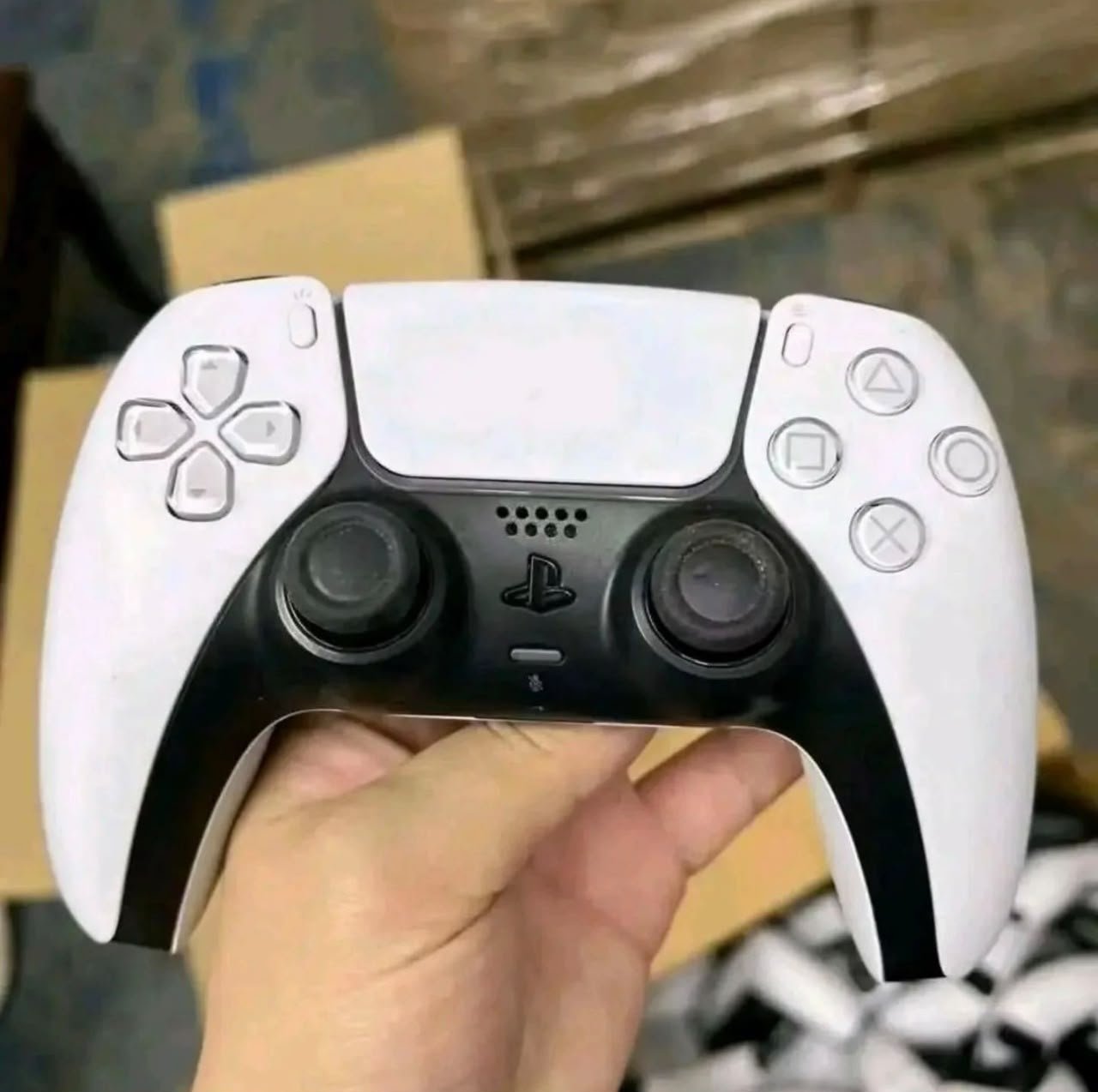 Wholesale Used PS5 Controller Pallet - Image 2