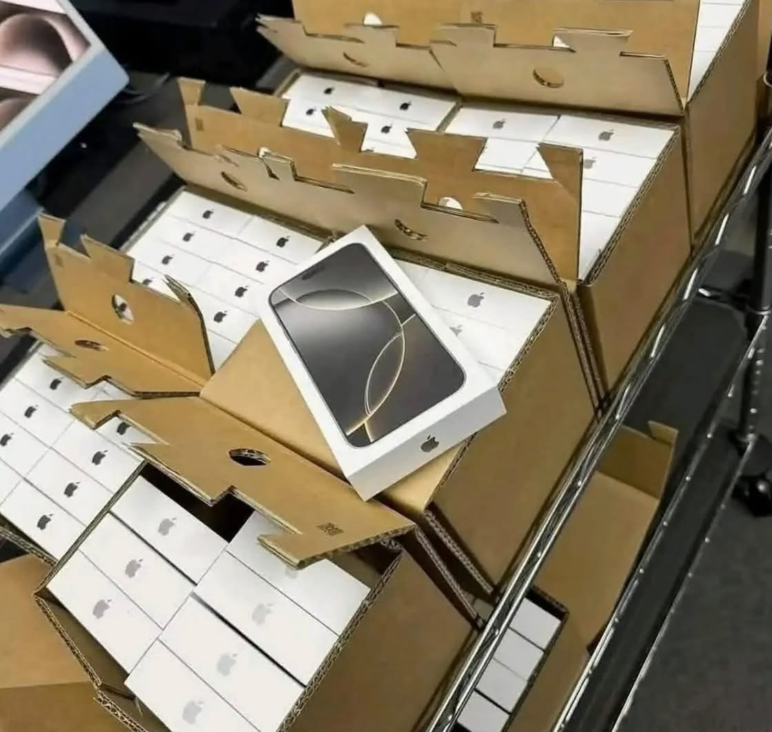 iPhone 16 Pro Max Wholesale Pallet