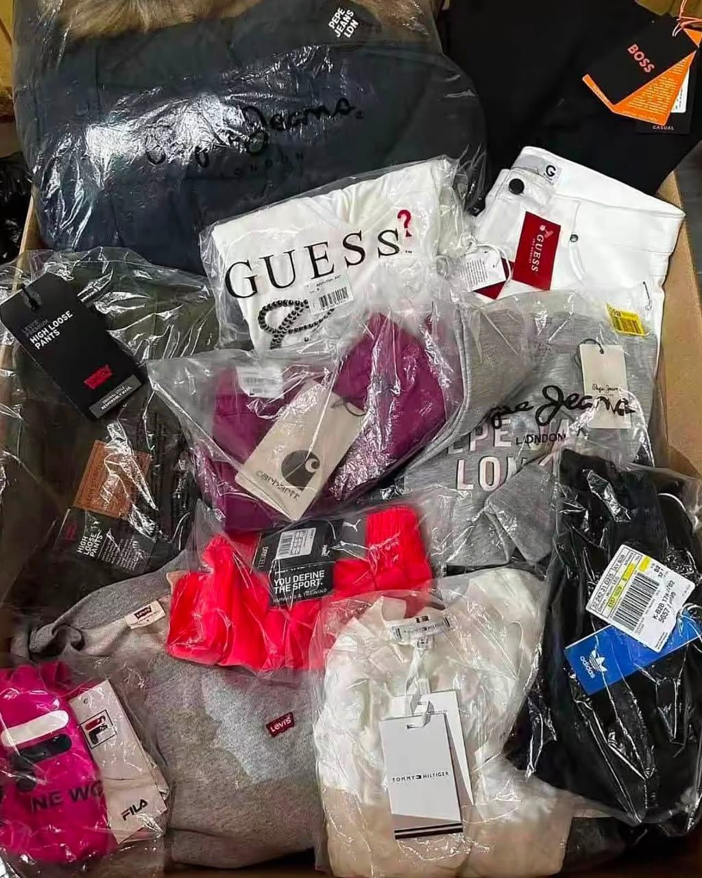 Mixed Branded T-Shirts Wholesale Pallet - Image 3
