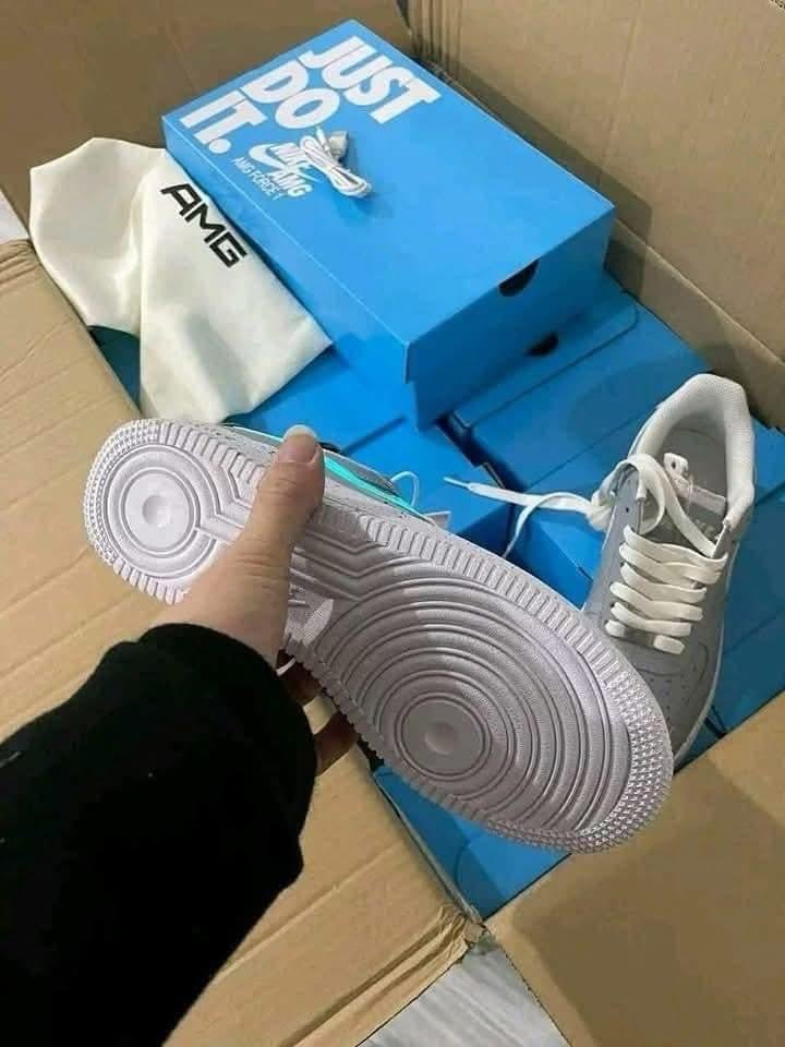 Premium Nike Sneaker Pallet - Image 5